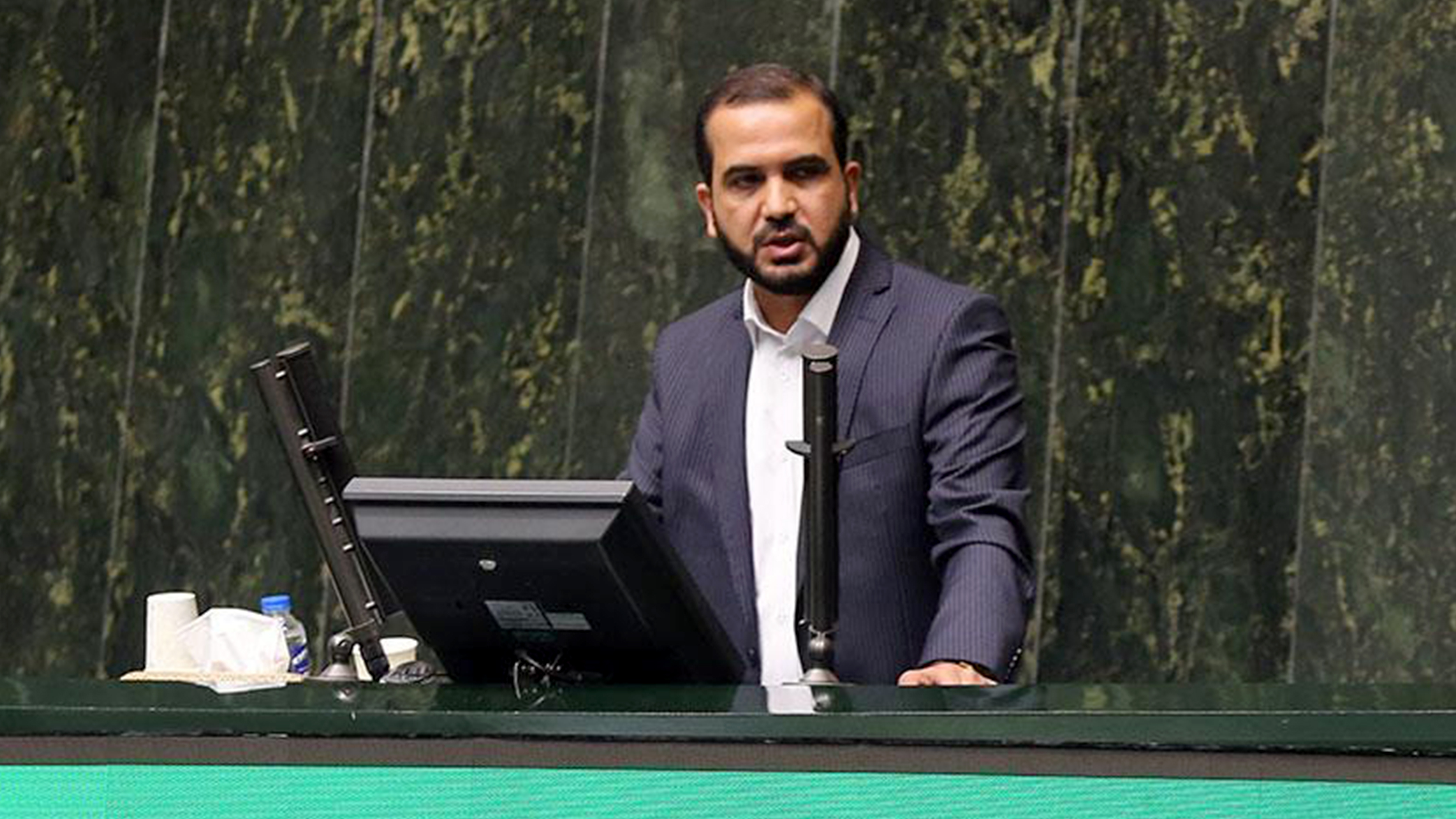 ایجاد شفافیت و نظام مند کردن معافیت های مالیاتی در دستور کار مدنی زاده قرار دارد